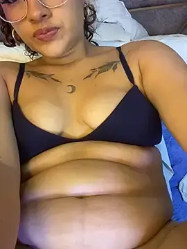Stripchat Live Sex of EMILYY_FOXY