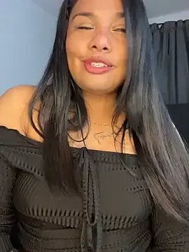 Stripchat Adult Webcam of Rashell1_Queen