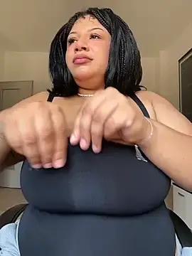 Stripchat Best Webcam of SashaLiciosa_