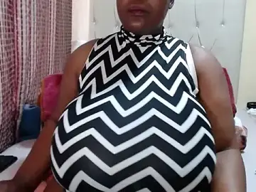 Stripchat Free Porn Cam of CHOCOLATEDARKBUSTYX
