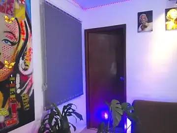 Stripchat Sex Cam of shellsy_hans