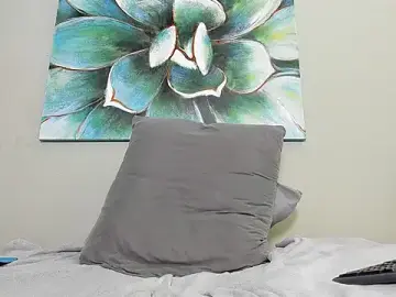 Stripchat Free Porn Cam of TattoedLexi_