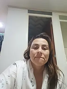 Stripchat Adult Video Chat of vanessa-titisM
