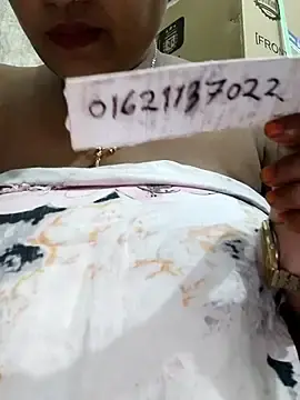 Stripchat Free Live Porn of Gulapi_N