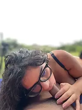 Stripchat Watch Live Sex Cams of Simone_Miller