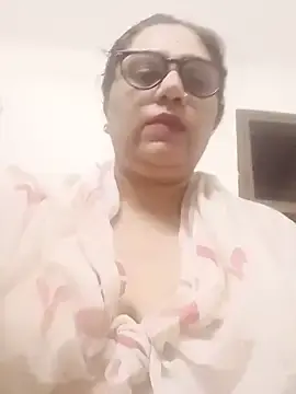 Stripchat Live Sex of yourchahat27
