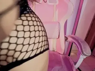 Stripchat Free Porn Cam of MollyBigBoobs12