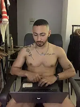 Stripchat Best live sex cam show of NicolasChest_xxx