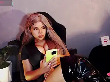 Stripchat Free Live Porn of MistressBangs