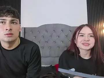 Stripchat Live Sex Cam of Kenji_n_Rousse