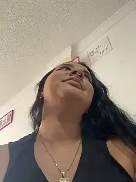Stripchat Sex Cam of Abril_Luv