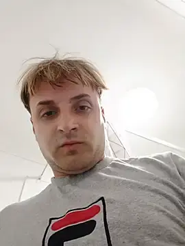 Stripchat Sex Cam of Levarboy