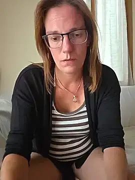 Stripchat Adult Webcam of SpiceLea