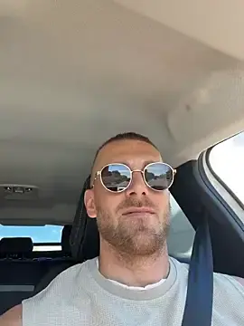 Stripchat Live Sex Cam of trainwithme