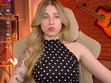 Stripchat Free Porn Cam of EllieCutes