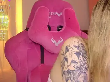Stripchat Adult Video Chat of EllieCutes