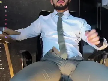 Stripchat Live Sex Cam of MarkWalker__