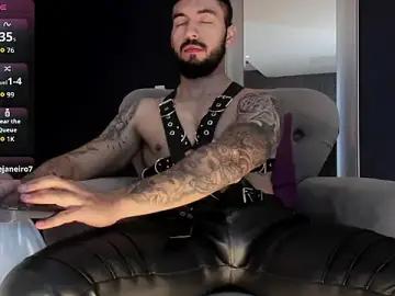 Stripchat Best live sex cam show of MarkWalker__
