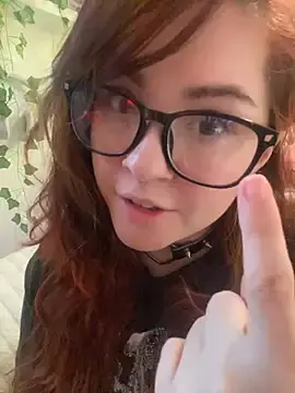 Stripchat Live Sex Cam of JennKenobi