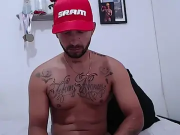 Stripchat Live Sex Cam of jacob_cyclist