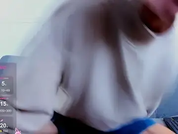 Stripchat Free Porn Cam of Cum_hunters