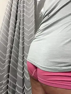 Stripchat Live Sex Cam of Ayybaebay