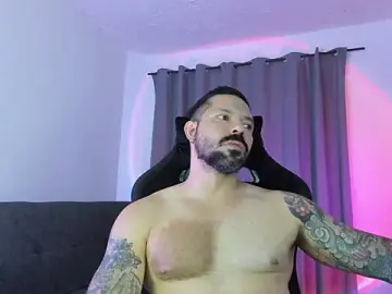 Stripchat Best Webcam of Pierre_Vidal
