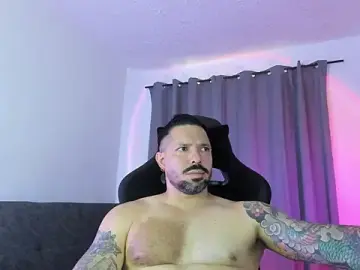 Stripchat Nude Webcam of Pierre_Vidal
