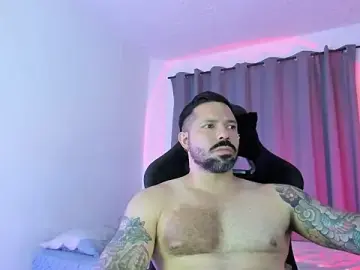 Stripchat Adult Webcams of Pierre_Vidal