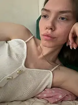 Stripchat Sex Cam of Lisaaa_Alisa
