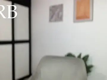 Stripchat Free Porn Cam of sweettaaron01