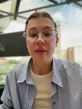 Stripchat Free Live Porn of RinaCat