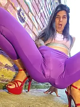 Stripchat Free Live Porn of Yuky_ta