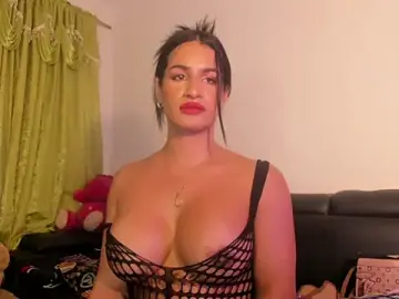 Stripchat Live Sex Cam of jennifer_ts