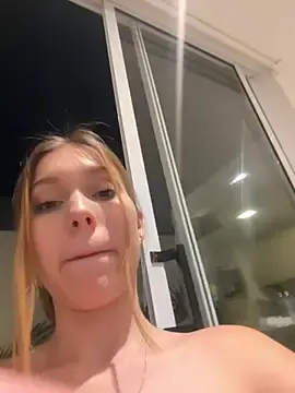 Stripchat Best Webcam of Nikii__