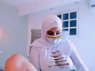Stripchat Sex Chat of LittleNoor