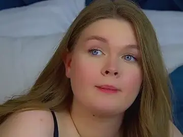 Stripchat Live Sex Cam of CrystalLyons