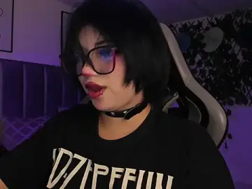 Stripchat Sex Cam of Kitty_Gang