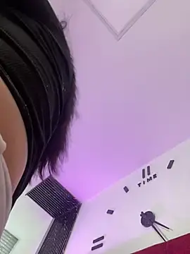 Stripchat Watch Live Sex Cams of LiliMilk_21