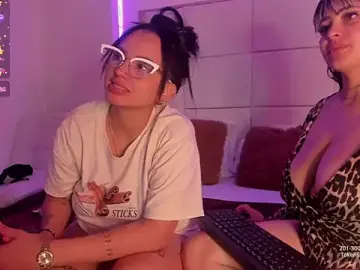 Stripchat Free Porn Cam of Agatha_Atenea11