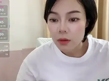 Stripchat Live Sex Cam of Linda-LL