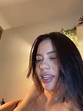 Stripchat Adult Webcam of Aryrosee