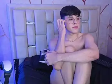 Stripchat Live Porn of Tom_Parker_