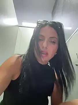 Stripchat Free Live Porn of KimKelly13