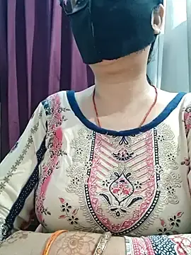 Stripchat Adult Webcam of Aishwaryaa_69