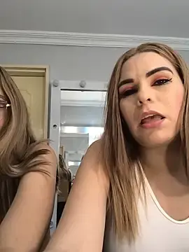 Stripchat Nude Webcam of Aurora-Rossi