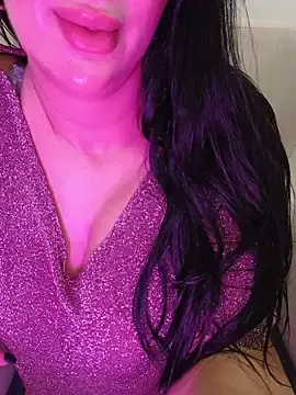 Stripchat Watch Live Sex Cams of Queen_sousou