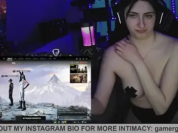 Stripchat Best live sex cam show of Gamergirl-Linela