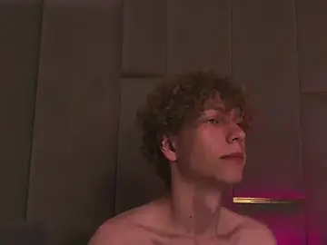 Stripchat Live Sex of William_Curlis