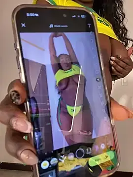 Stripchat Live Porn of emilyrojas
